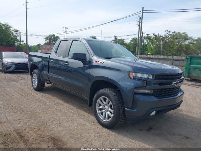 Salvage Chevrolet Silverado 1500 Image