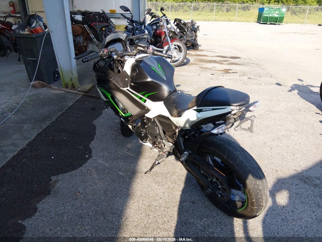 Kawasaki Ex650 N