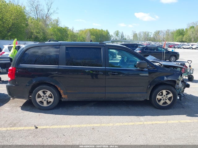 Dodge Grand Caravan Crew