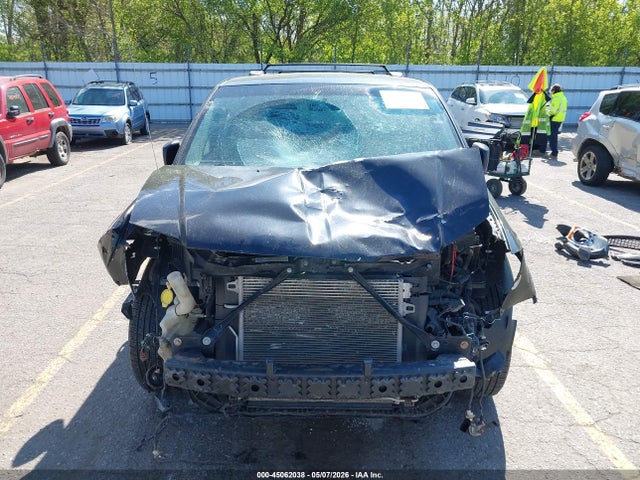 Dodge Grand Caravan Crew