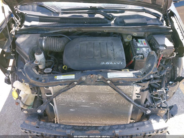 Dodge Grand Caravan Crew