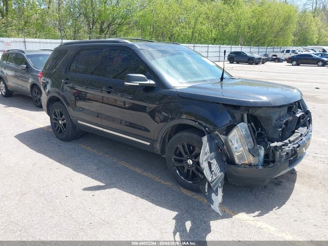 Salvage Ford Explorer Image