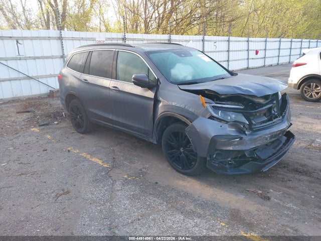 Salvage Honda Pilot Image