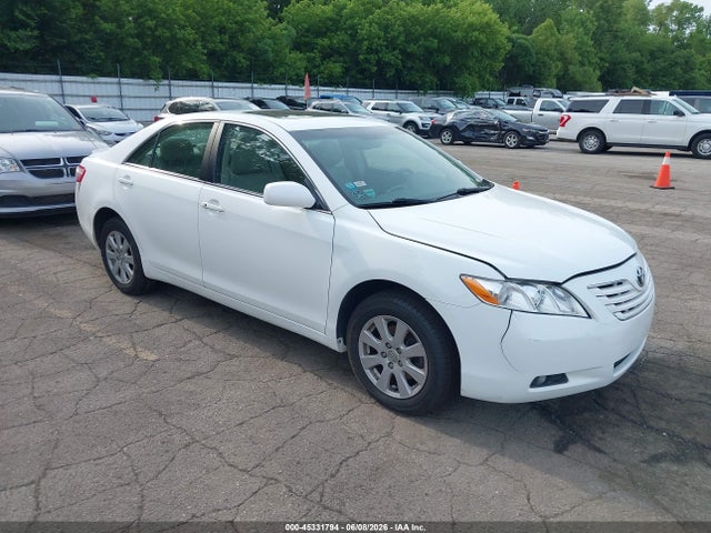 Salvage Toyota Camry Image
