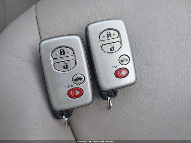 Toyota Camry Xle V6