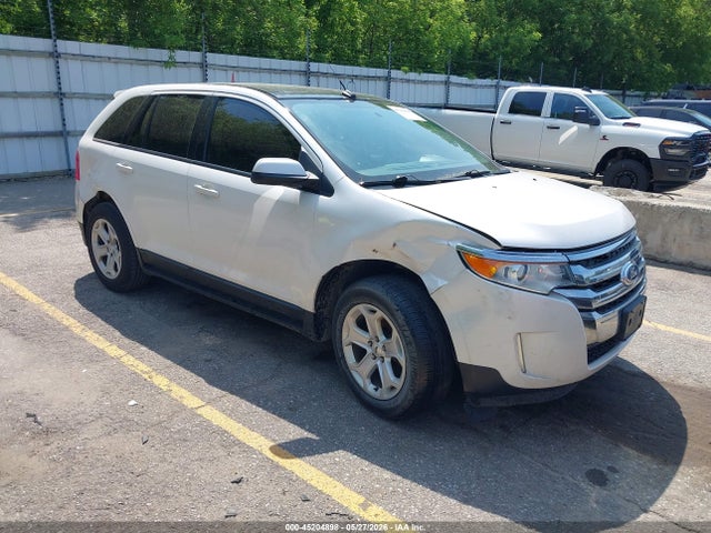 Salvage Ford Edge Image
