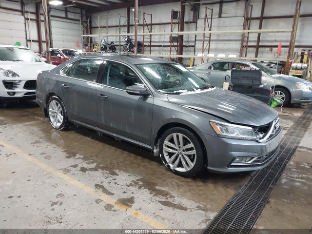 Salvage Volkswagen Passat Image
