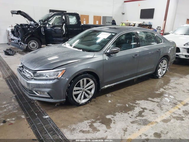 Volkswagen Passat 2.0t Se