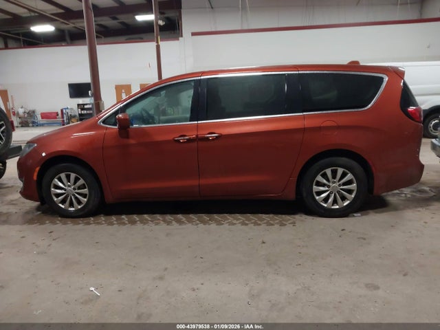 Chrysler Pacifica Touring Plus