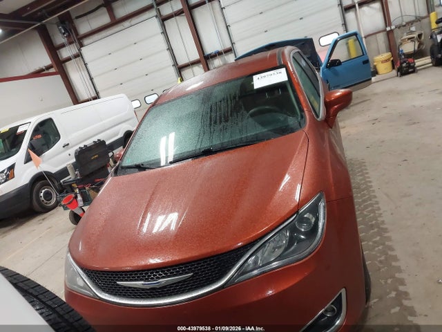 Chrysler Pacifica Touring Plus