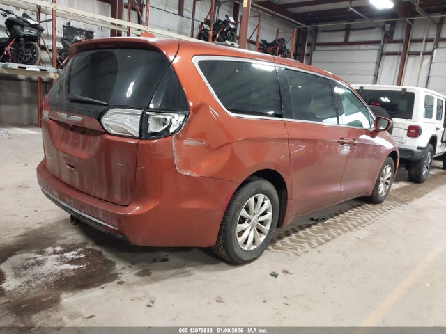 Chrysler Pacifica Touring Plus