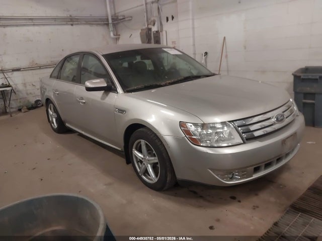 Salvage Ford Taurus Image