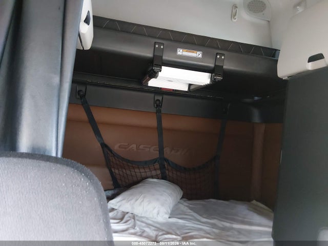 Freightliner New Cascadia 126