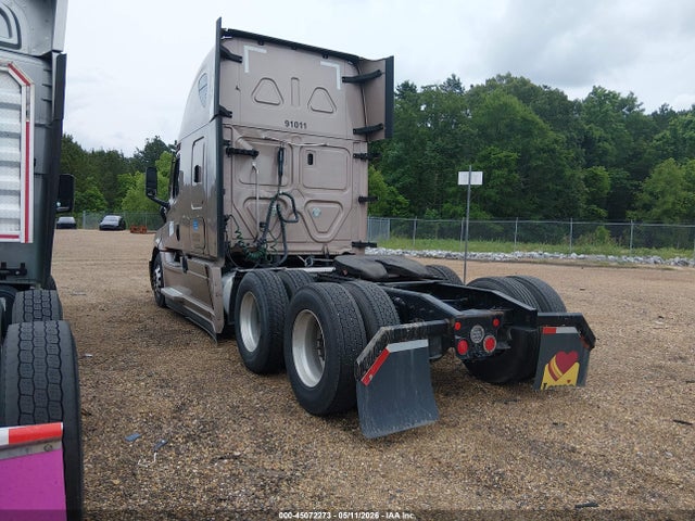 Freightliner New Cascadia 126