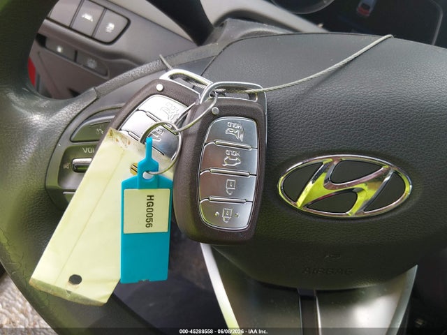 Hyundai Ioniq Blue