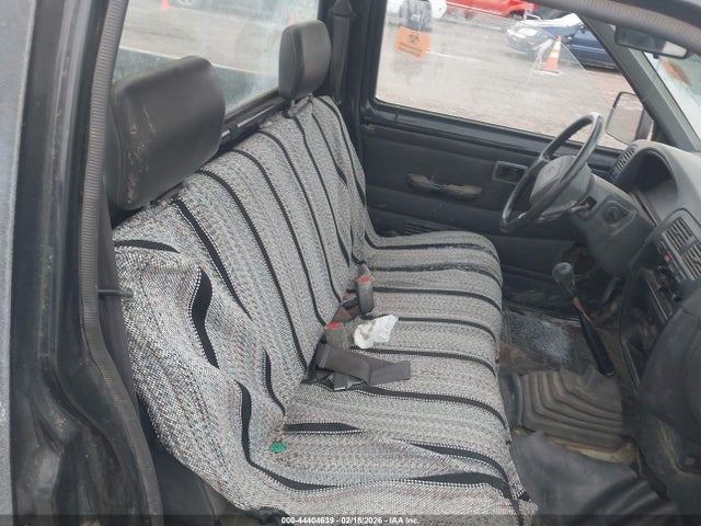 Nissan Truck Xe