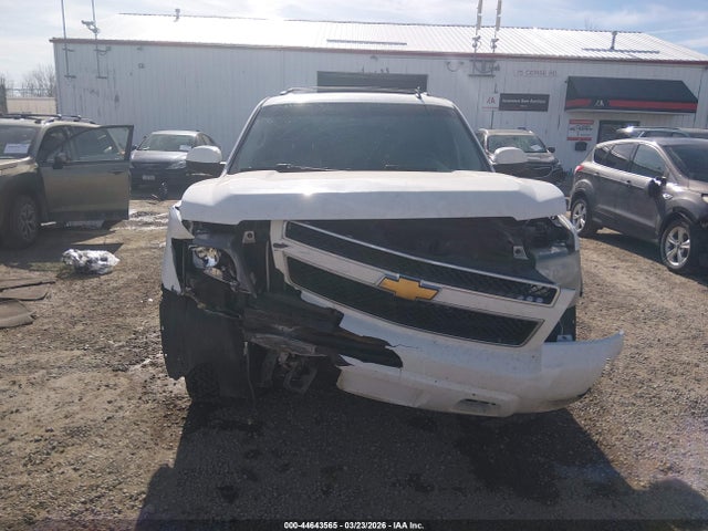 Chevrolet Suburban 1500 Lt