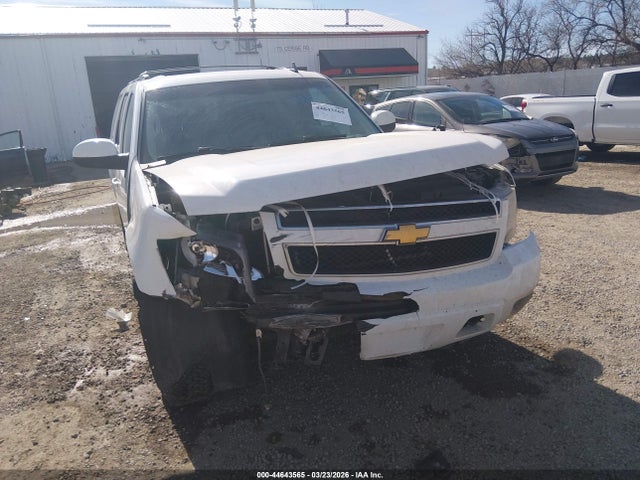 Chevrolet Suburban 1500 Lt