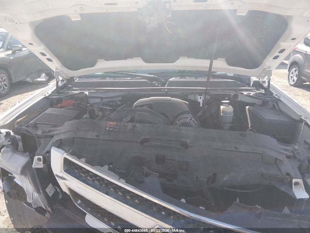 Chevrolet Suburban 1500 Lt