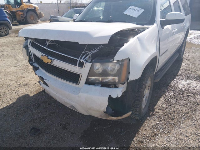 Chevrolet Suburban 1500 Lt