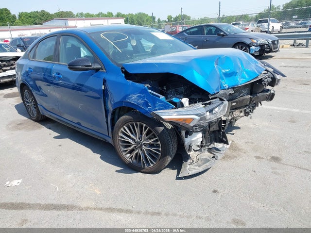 Salvage Kia Forte Image