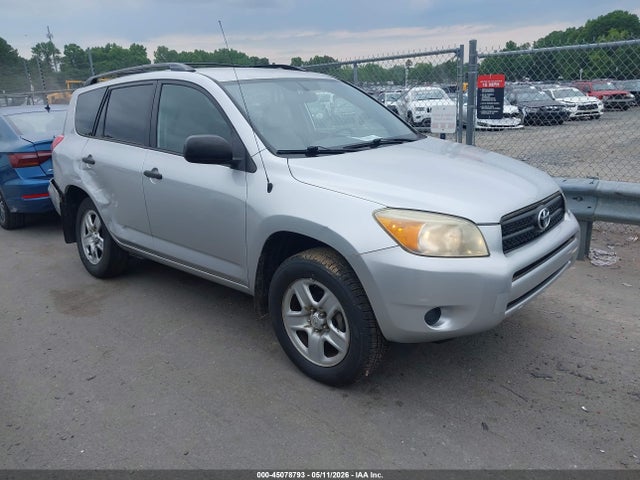 Salvage Toyota RAV4 Image