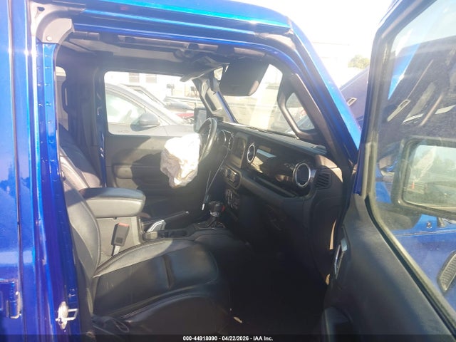 Jeep Wrangler Sahara Altitude 4x4