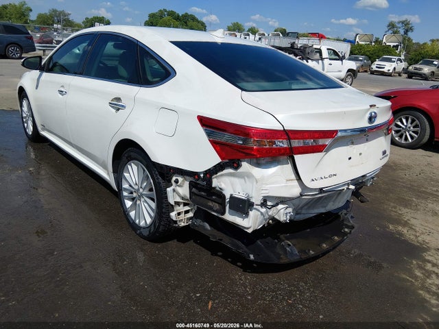 Toyota Avalon Hybrid Limited