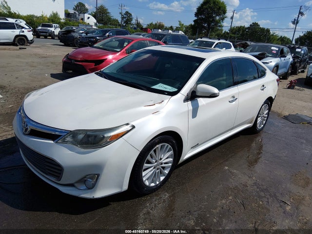 Toyota Avalon Hybrid Limited