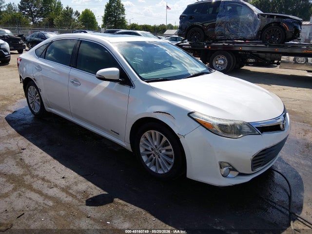 Salvage Toyota Avalon Hybrid Image