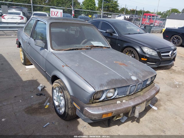 Salvage BMW 3 Series Image