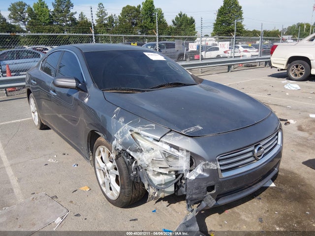 Salvage Nissan Maxima Image