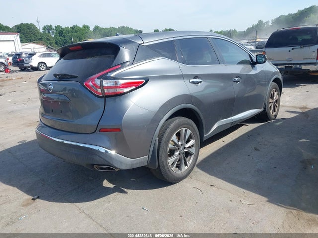 Nissan Murano S