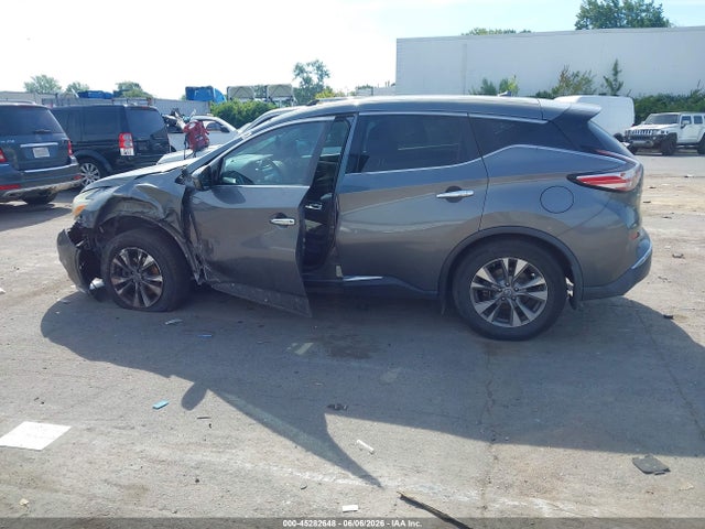 Nissan Murano S