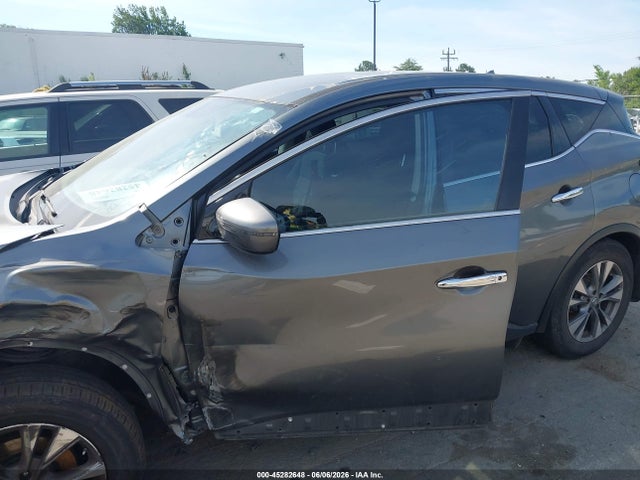 Nissan Murano S