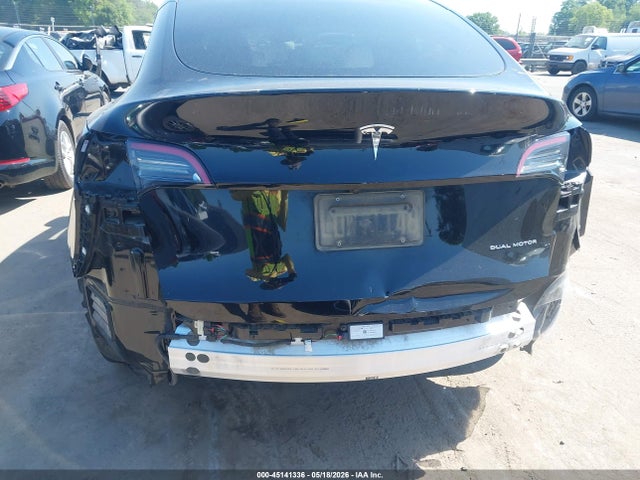 Tesla Model Y Long Range Dual Motor All-wheel Drive