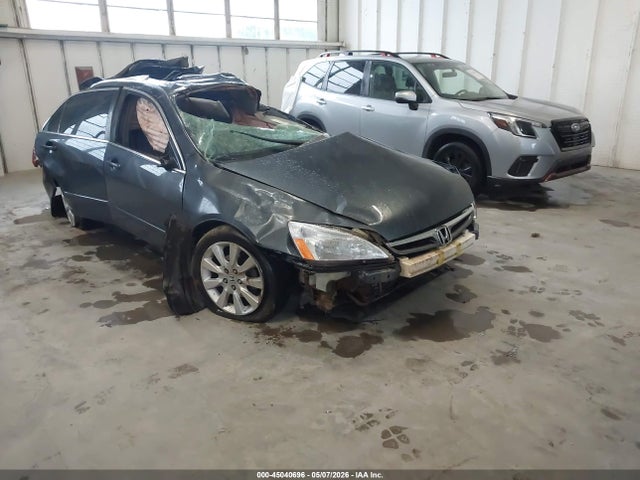 Salvage Honda Accord Image