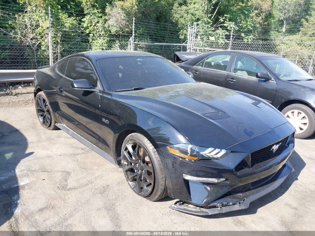 Salvage Ford Mustang Image