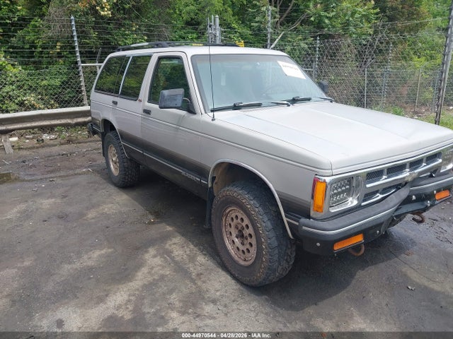 Salvage Chevrolet Blazer Image
