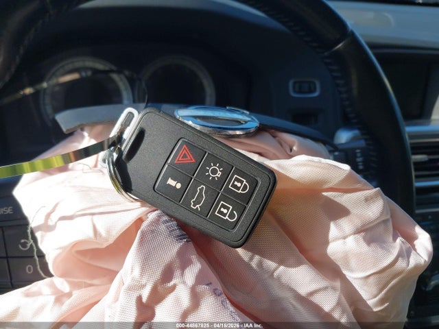 Volvo S60 T5