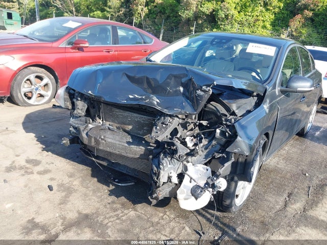 Volvo S60 T5