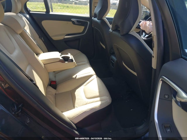 Volvo S60 T5