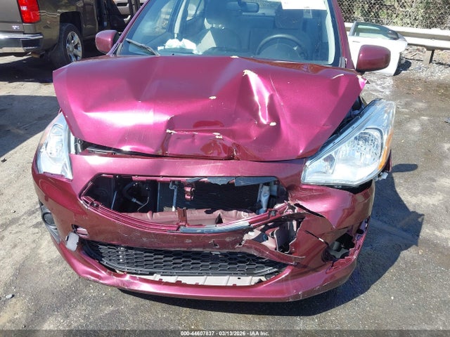 Mitsubishi Mirage Es