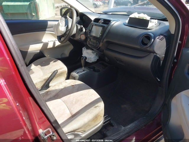 Mitsubishi Mirage Es