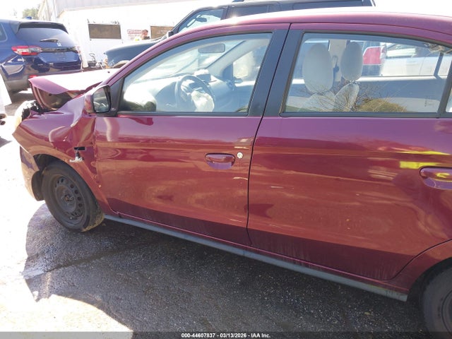 Mitsubishi Mirage Es
