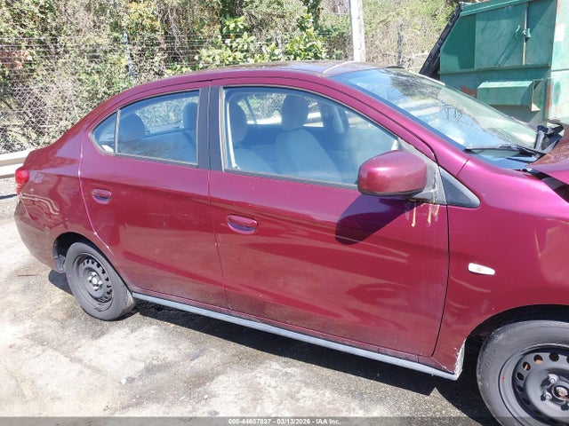 Mitsubishi Mirage Es