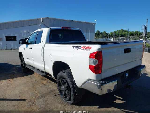 Toyota Tundra Sr5 5.7l V8