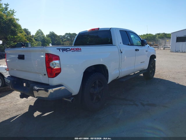 Toyota Tundra Sr5 5.7l V8