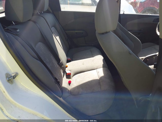 Chevrolet Sonic Lt Auto