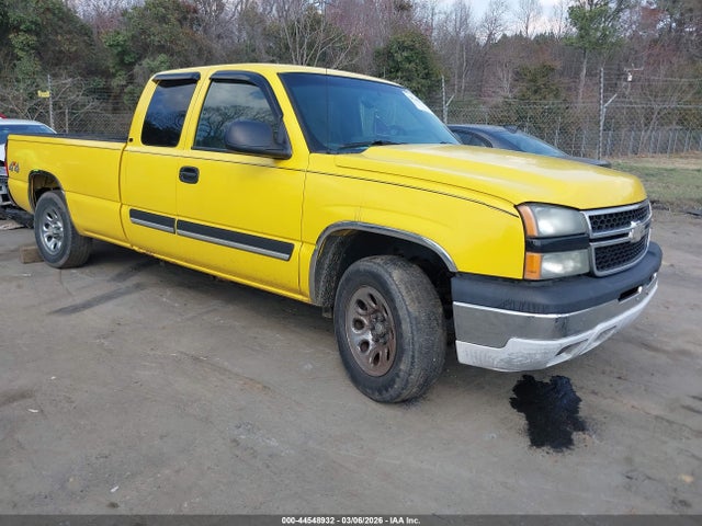 Salvage Chevrolet Silverado 1500 Image